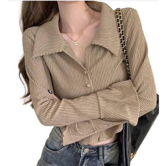 Collared button Up Bell Sleeve Top | Size 8-10 | Commense - Picture 2 of 5